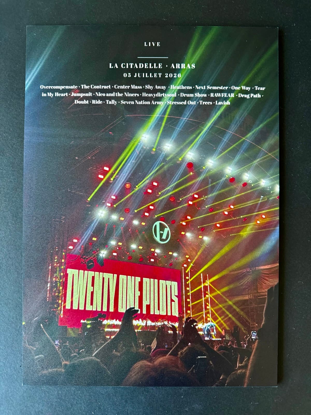 Print de concert fini sur Dibond, photographié sur fond noir